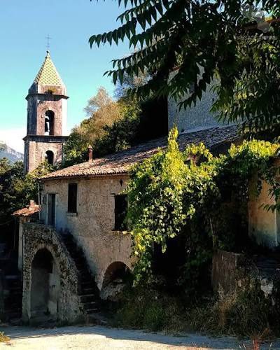 Il centro storico di Caposele e cantine